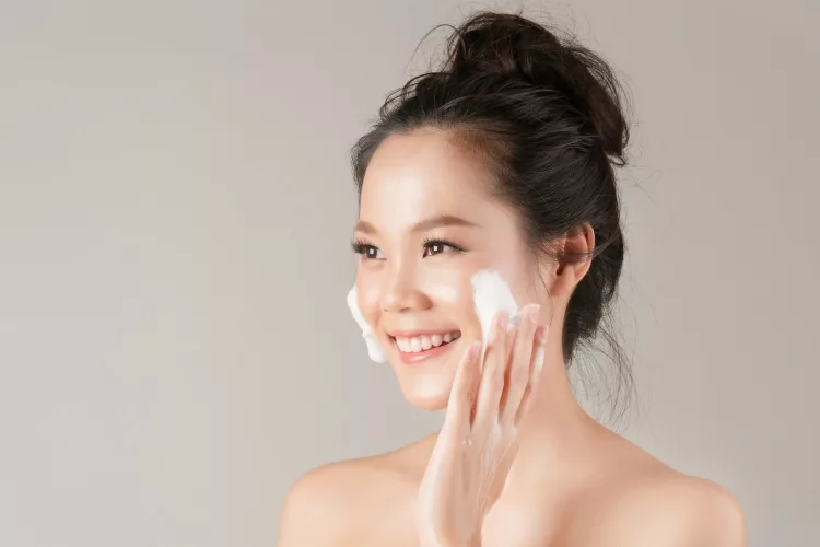 Top 8 Best Korean Skincare for Acne in 2023- Products and Reviews