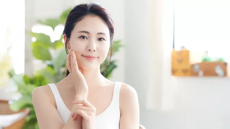 7 Best Korean Skincare for Dry Skin in 2023